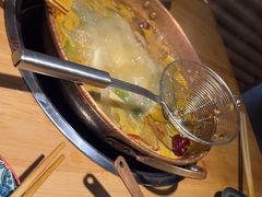 -洱火云南酸菜牛肉火锅(石景山当代商城店)