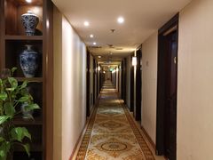 -上海御花园酒店