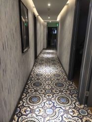-PE SALON