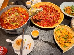 -万重锦·人文川菜馆(骡马市店)
