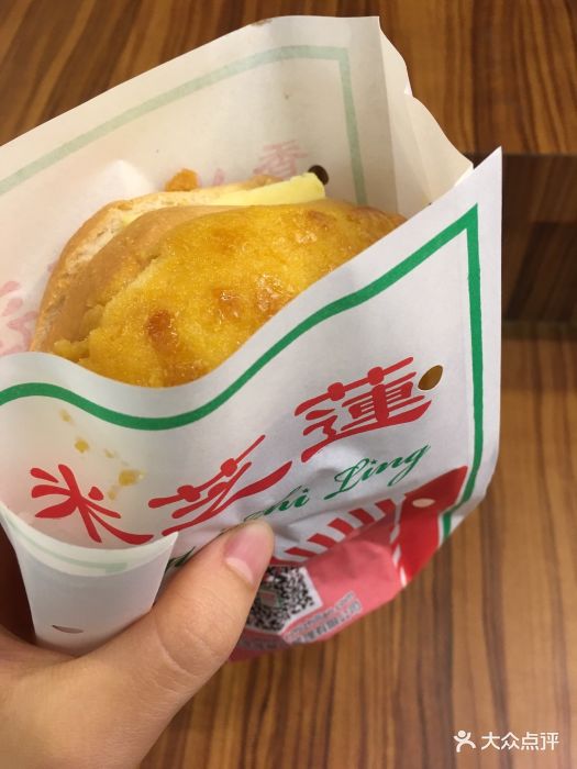 米芝莲(丽丰店)菠萝油图片 - 第1张