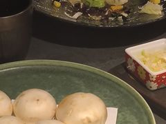 -铭牛烧肉·和牛海鲜自助(高新月牙湖店)