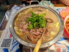 -川流不息·地道川菜·小龙虾(新松江路店)