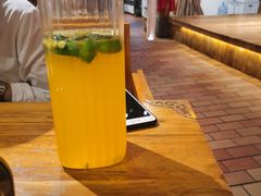 冰桔茶-老滇山寨•云南特色菜•地方菜•民族风情歌舞表演(金碧店)