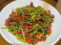 -东口码头·烧鸽子·鱼头泡饼·地方菜(金鹰悦城店)