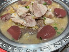 东北杀猪菜-金手勺东北菜馆(大屯北路店)