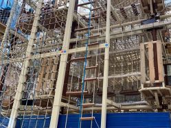 -PIPIKINGDOM皮皮王国欢乐号(欢乐海岸购物中心店)