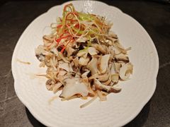 -五谷丰登农家院·地道胶东菜·海鲜烧烤(威海店)