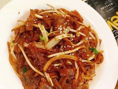 -新大咀港式茶餐厅(宝山万达店)
