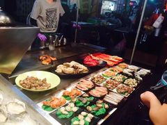 -六合夜市