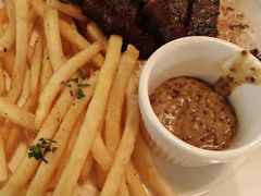 -羽深肉铺 Steak & Wine