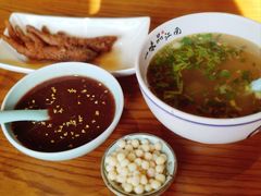 牛肉粉丝汤-鑫震源·苏式大虾生煎(山塘街店)