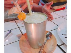 牛油果奶昔-MIKAKU(万达广场上海宝山店)