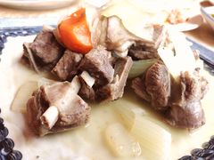 手抓羊肉-维吾尔餐厅(宜山路店)