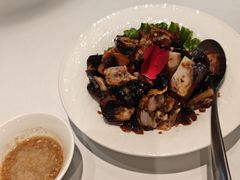 -海派美食·家宴海鲜青岛菜·石锅鲽鱼头(东方城店)