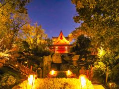 -七彩云南古滇温泉山庄
