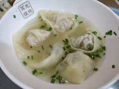 虾仁鲜肉馄饨-潘国仙耳光馄饨(黄家阙路店)
