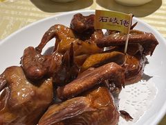 招牌烤乳鸽-石岐佬中山菜馆(张溪店)