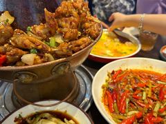 -川流不息·地道川菜·小龙虾(松东路店)