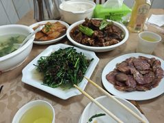 -山里人家土菜馆(茅山店)