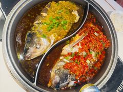 双椒鱼头王-阿瓦山寨·湘菜现炒·剁椒鱼头王(咸阳总店)