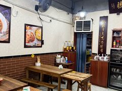 -朱大嘴肥肠血旺(福字街店)