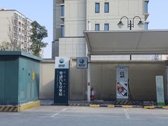 -佘山地铁站-停车场