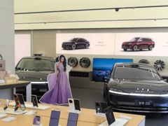 -华为智能生活馆(上海金桥国际商业广场)