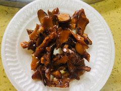 -东巴谷野生菌火锅餐厅