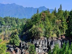 -梭布垭石林景区