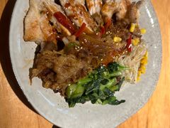 -POKEE VIA&Brunch·维娅(重庆来福士店)