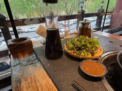 -大匠工房古船木艺术餐厅·猪肚鸡专门店(长白仙岛店)