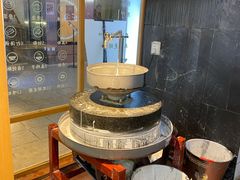 -呷佬·长沙手工米粉(金沙江路店)