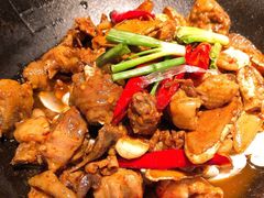 招牌干锅鸡不可免辣-食在不一样·大碗湖南菜(金茂汇店)