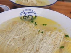 鸡汤银丝面-新万鑫银丝面·非遗无锡味(惠山古镇店)