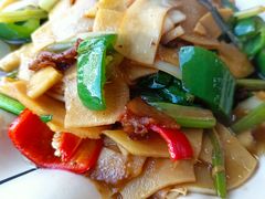 南昆山鲜笋炒土猪肉-老客家美食• 竹筒饭• 河鲜(龙门永汉店)