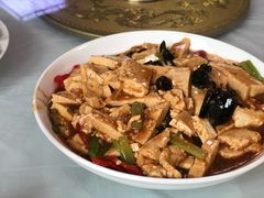 家常豆腐-何适山庄 ·可团建(水长城P2停车场店)