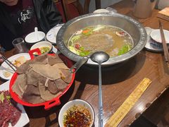 -乡土黄·鲜牛肉火锅·小龙虾(兴业街店)