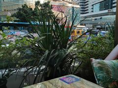 -蝴蝶汇音乐酒馆(罗湖店)