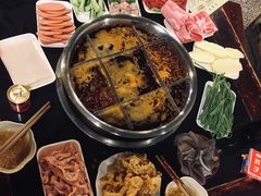 -邓莽子老火锅(中兴路总店)