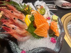 -山川小町·极番烧肉(新地假日广场店)