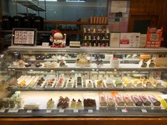 面包甜点陈列柜-西村叔叔的店·面包·甜品·蛋糕(崂山丽达店)