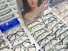 -美式眼镜·授权蔡司.依视路.尼康.豪雅.明月(南翔印象城店)