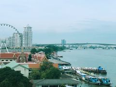-曼谷湄南河畔华美达广场酒店