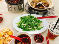 -新峰肉骨茶(总店)