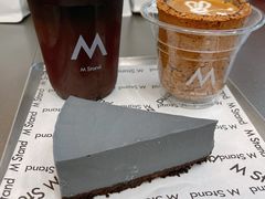 -M Stand(上海人民广场来福士店)