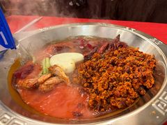 -山城年华老火锅(玉林店)