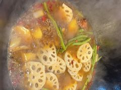 -哈尔滨烧烤·山河村铁锅炖(交大店)
