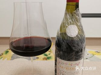 会“开花”（变色）的酒标