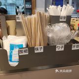 商场里的隐藏美食角落